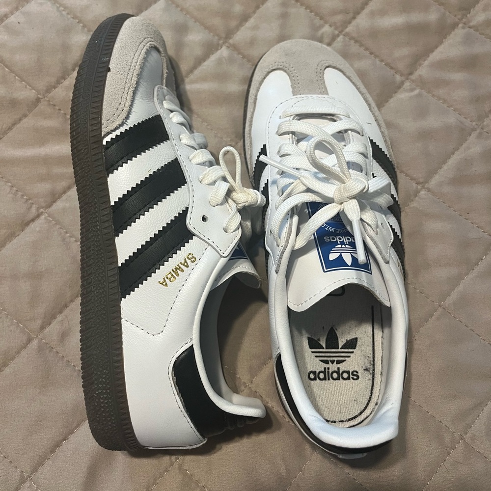Adidas Sambas